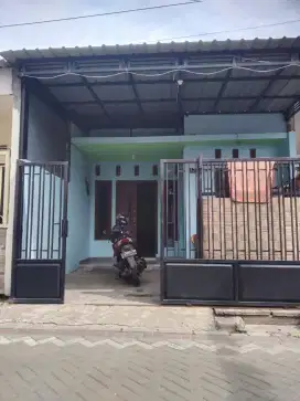 Rumah Surabaya Barat Milik sendiri