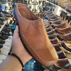 Sepatu Sandal Bustong Pria Kulit asli