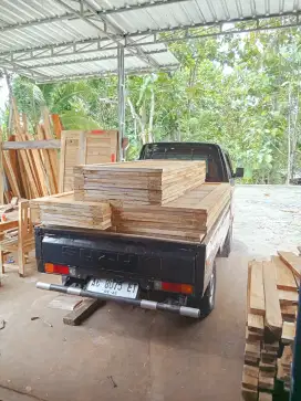 Pintu jati kering