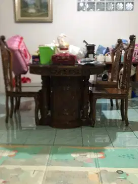 Meja makan jati Jepara