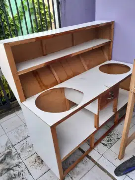 Meja 2 lubang serba gunaw