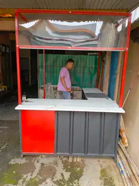 Booth usaha (outlet, gerobak) , besar, murah,belum pernah di pakai