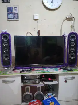 TV Polytron 32inch + Speaker