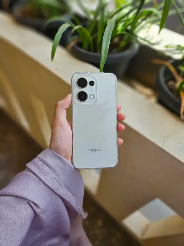 Oppo Reno 13 12/256 like new