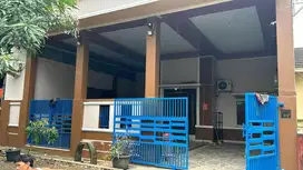 Jual Rumah cocok buat usaha. Di jalan utama