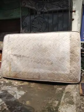 Cuci springbed panggilan