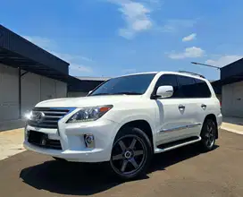 LEXUS LX570 AT 2012 Bensin