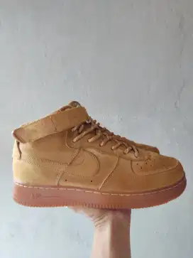 Nike air force 1 mild wheat flax size 42