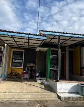 Dijual rumah harga dibawah pasar Lt.84 dekat tol padalarang