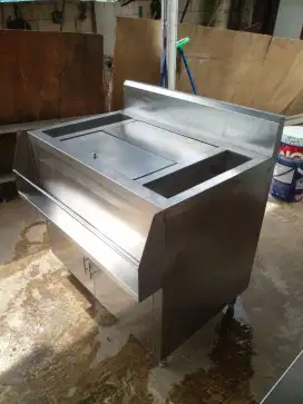 Ice Bin Cocktail
Ukuran 90x70x85
Lubang Ice bin 45x45x22

Harga 3jt