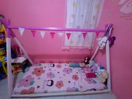 Dipan + bonus kasur