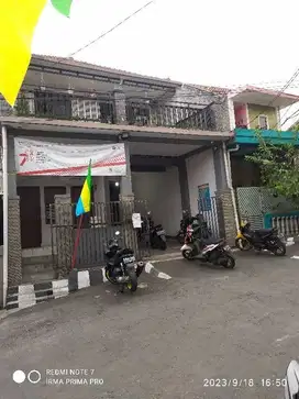 Dijual Rumah inti dan kostan 52 kamar dengan  income 405 JT //thn