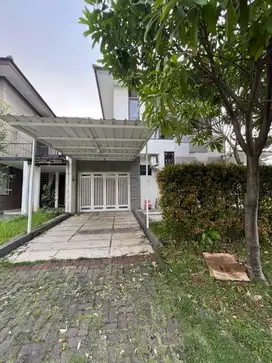 Dijual Rumah Hook dekat Jungleland dengan Backyard Luas Sentul City