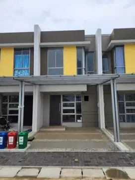 SEWA RUMAH PIK 2 UKURAN 4.5X10 CLUSTER BAGUS 2 LANTAI TERMURAH