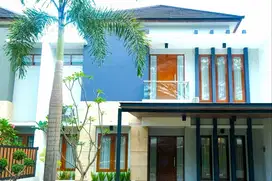Rumah Mewah Furnished 5 min Tol Buah Batu Kota Bandung SiapHuni