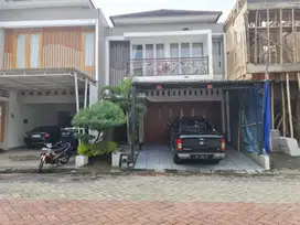 Rumah bagus full furnished di cluster elite gentan solo