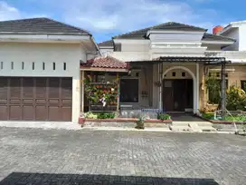 Rumah mewah furnish perum elit dekat GOR, kampus UNSOED Purwokerto