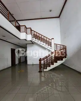 Dijual Rumah Mewah di Setiabudi Luas Murah Strategis