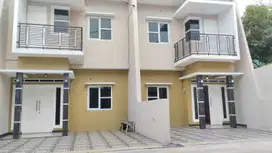 Dijual rumah siap huni lokasi mampang depok