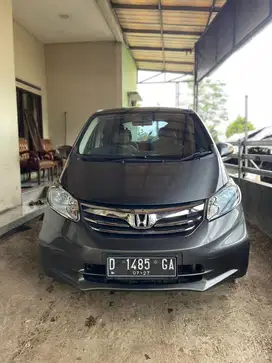 Honda Freed SD 2013