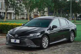 MODEL TERBAIK Toyota Camry V 2.5 2019 - 2020 Hitam