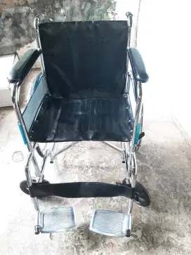 Di jual kursi Roda mulus