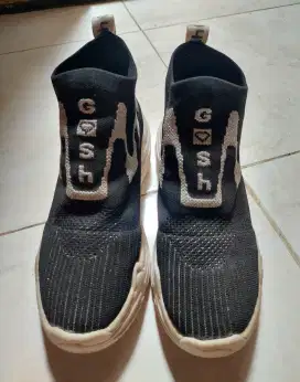 Sepatu Sneakers Gosh Ori