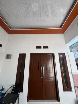 Dikontrakan 1 rumah 4 kamar tidur masuk Mobil