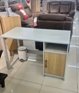 MEJA KERJA/ MEJA KANTOR KUHO