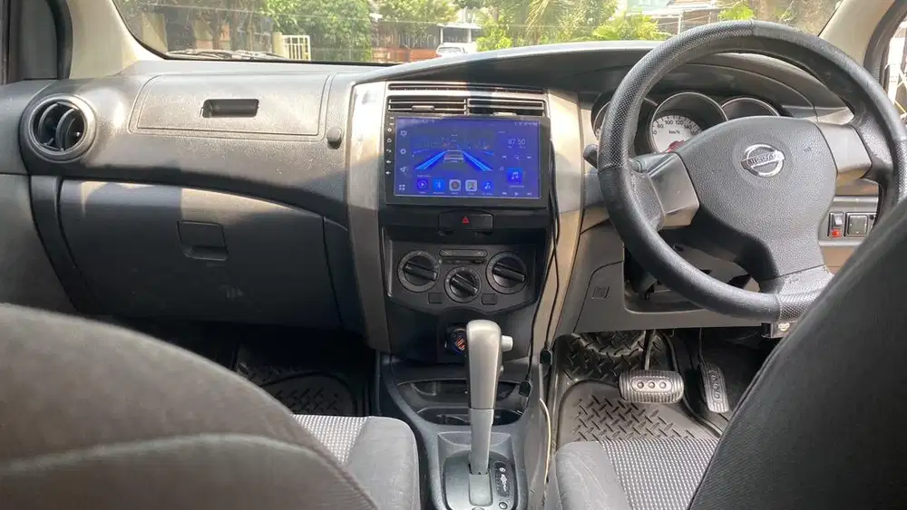 Mobil Grand Livina SV 1.5 Murah