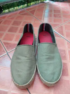 Sepatu casual mark & spencer