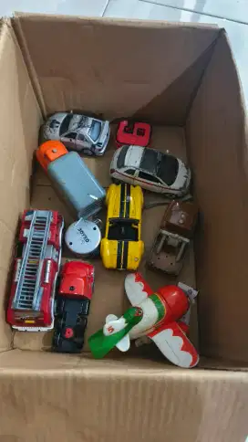 Mobil Mobilan anak bekas layak pakai