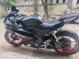 Motor Yamaha R15