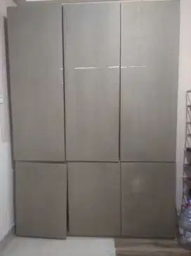 Lemari 3 Pintu atas dan 3 pintu bawah ( 2 lemari )