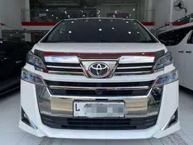 TOYOTA VELLFIRE G 2.4 AUTOMATIC 2019 like new