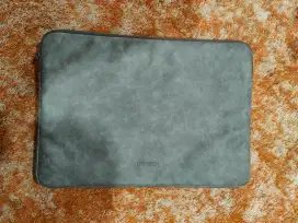 Laptop Sleeve ukuran 33x23 cm