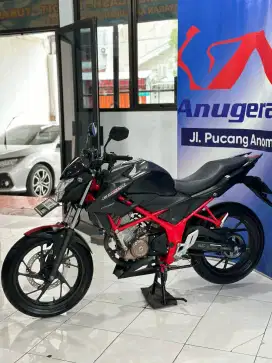 KM 10ribuan ! Honda CB 150R SE TH 2018 Streetfire