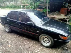 Mitsubishi Lancer 1990 Bensin