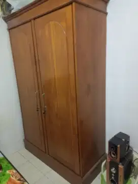 Lemari dua pintu kayu jati