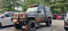 Daihatsu Rocky F75 4x4 1988 Abu