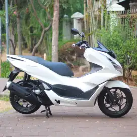 SPECIAL DP 2 JUTA PCX 160 ABS TAHUN 2023