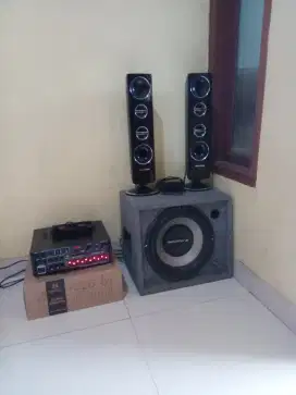 Audio amplifier.