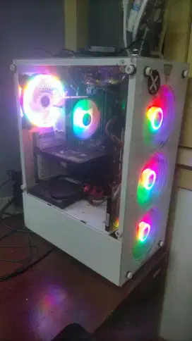 Paket komputer i7 gen 4