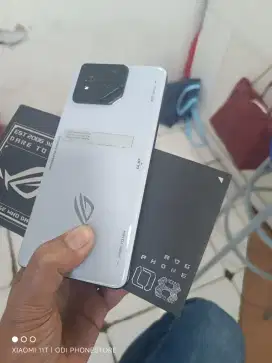 Asus rog 8 12/25 jaringan 5g mulus dan lengkap