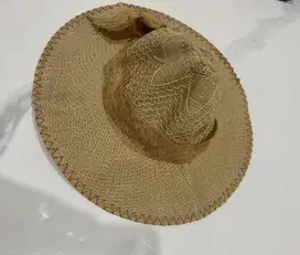 Topi Bulat Cantik