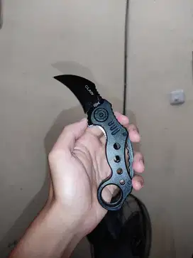 Pisau Karambit Lipat Kondisi Bekas