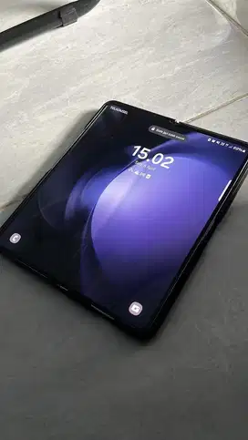 Samsung Galaxy Z Fold 5
