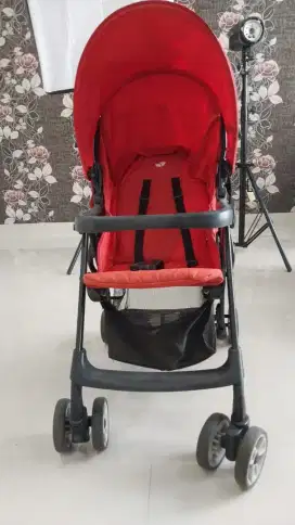Baby stroller merk Joie