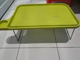 Meja lipat untuk laptop