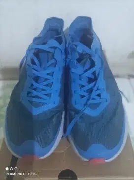 Sepatu Lari Salomon Phantasm size 42,5 27cm